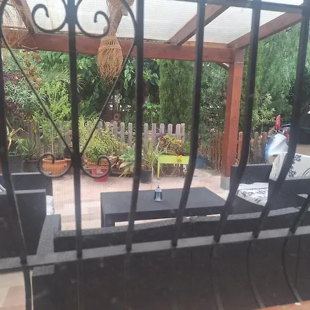 Nyaraló Ychudi Denia